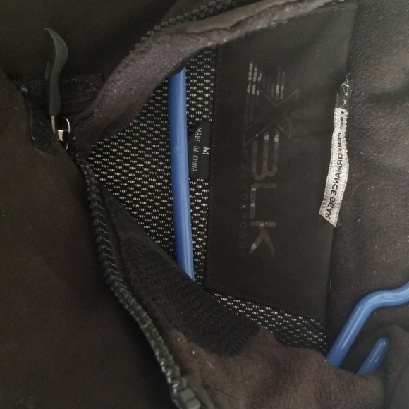 Men's medium jacket. - Picture 2 of 3